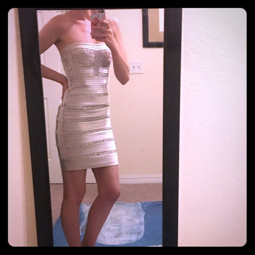 BCBG champagne colored cocktail dress size 02